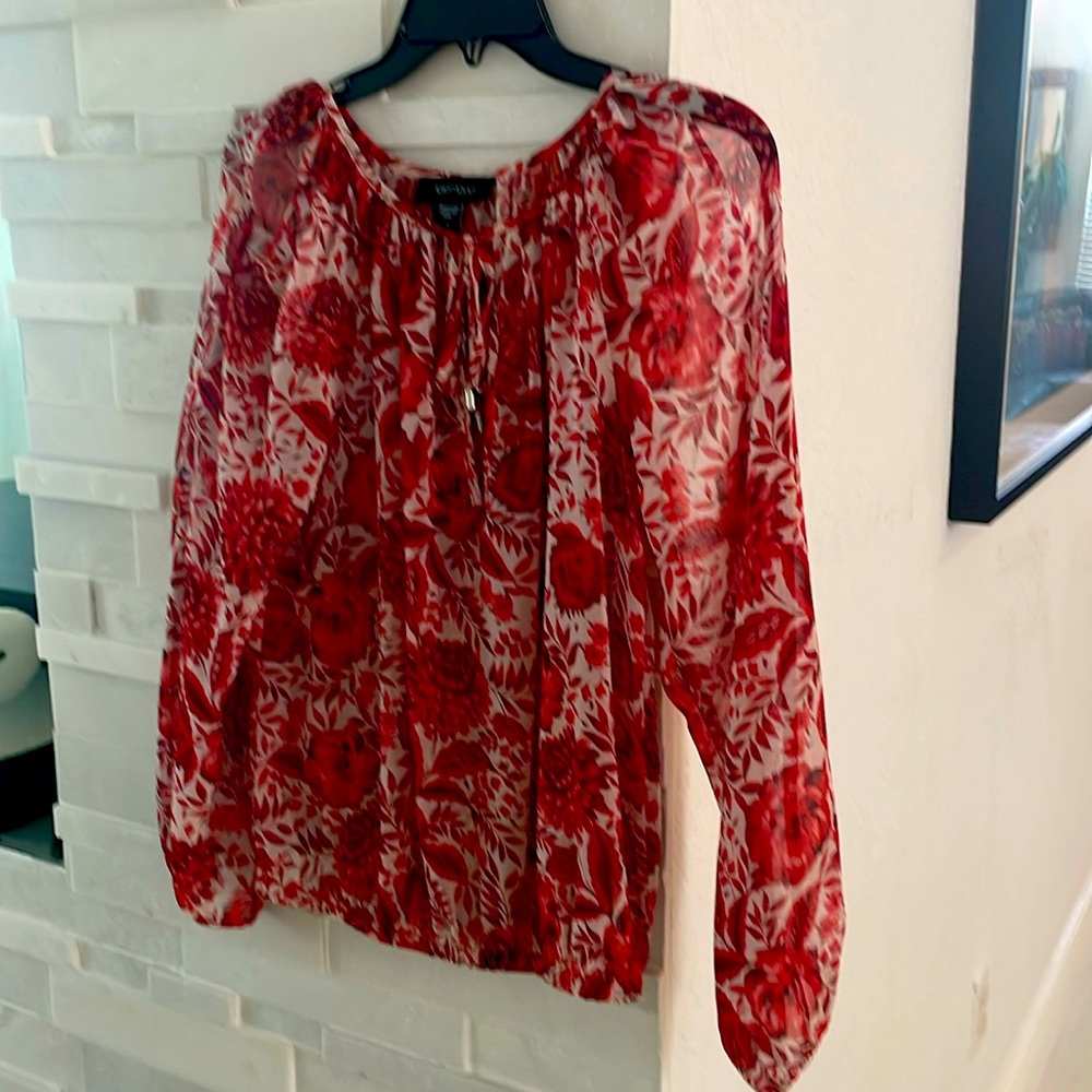 Beautiful Blouse, see-through in red flowers